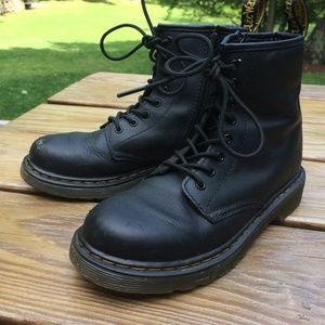 Kids Matte Black Dr. Martens